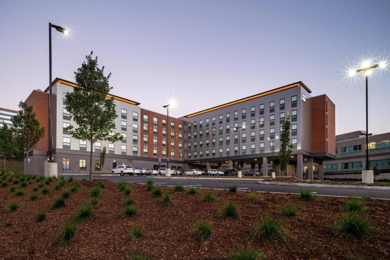 Fairfield Inn & Suites By Marriott Boston Waltham Exterior photo